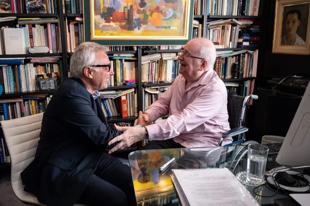 mail - 2025-04-25T100402.915