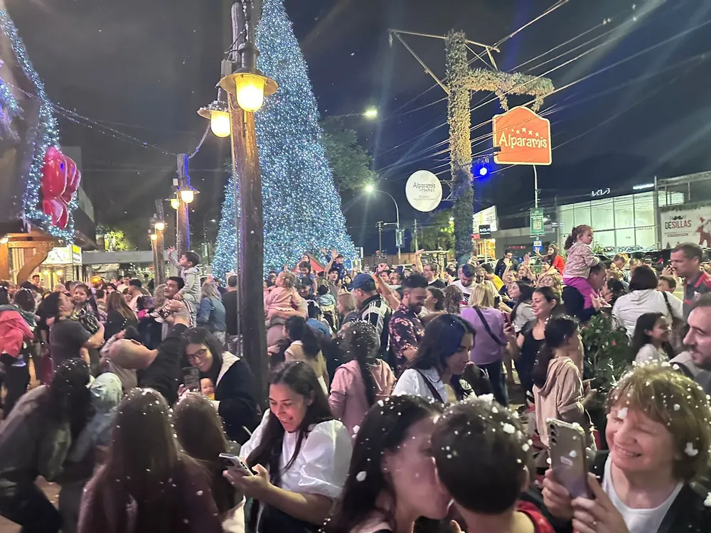 81c2d8b2-ad31-41d5-a160-bbef2b057c4f