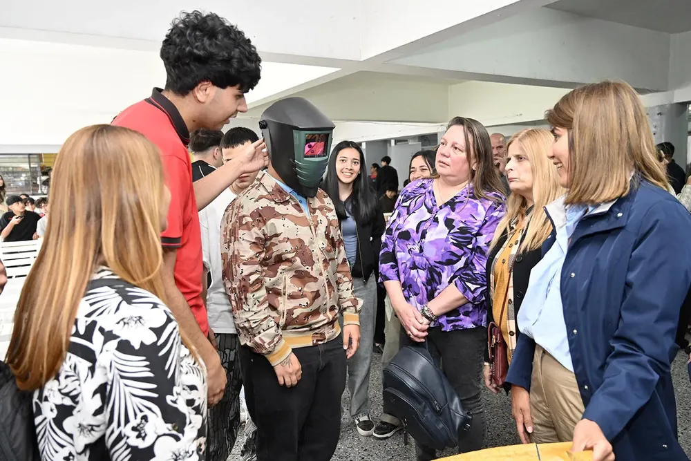 mail - 2025-11-07T090646.659