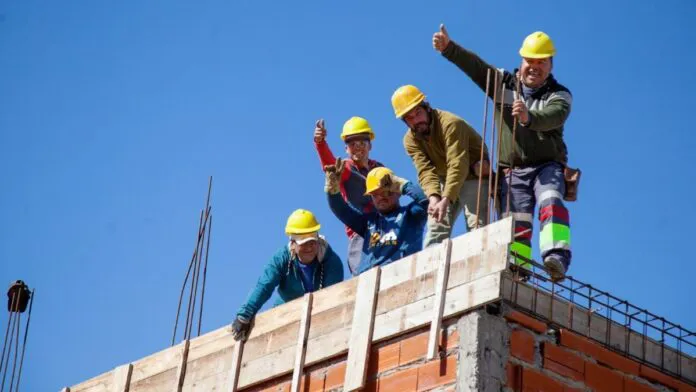 Obra-Publica-Provincia-de-Buenos-Aires-696x392