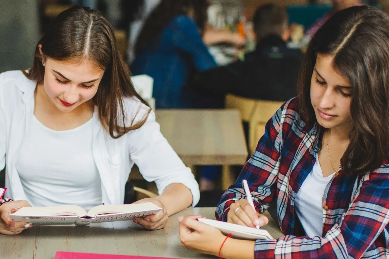 mail - 2025-04-25T100845.852