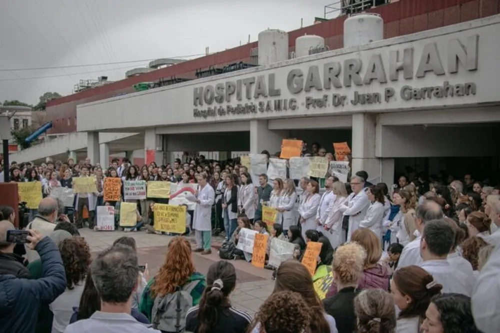 una-asamblea-el-hospital-garrahan-el-marco-los-reclamos-al-gobierno-nacional