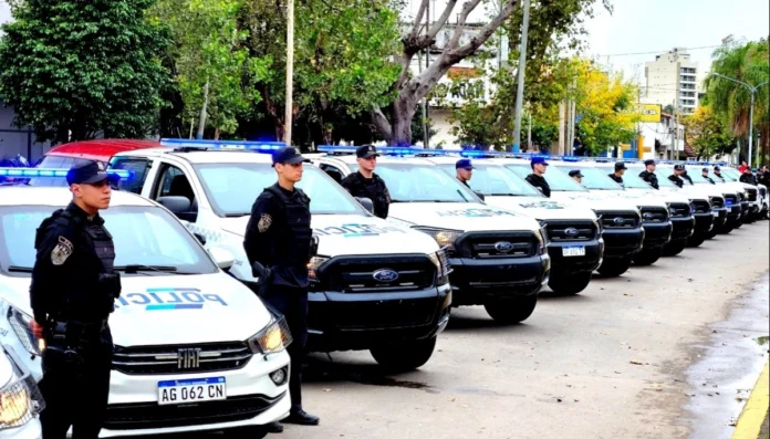 POLICII-696x397