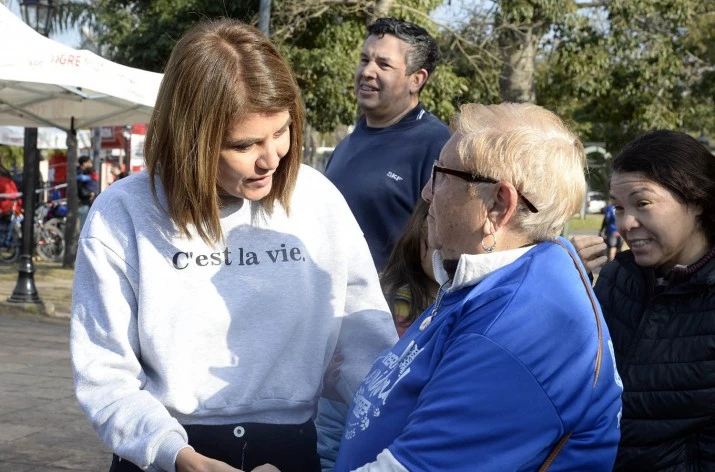 686bac1c64cd6_715_472!