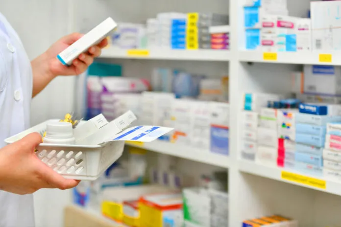 farmacia-696x464 (1)
